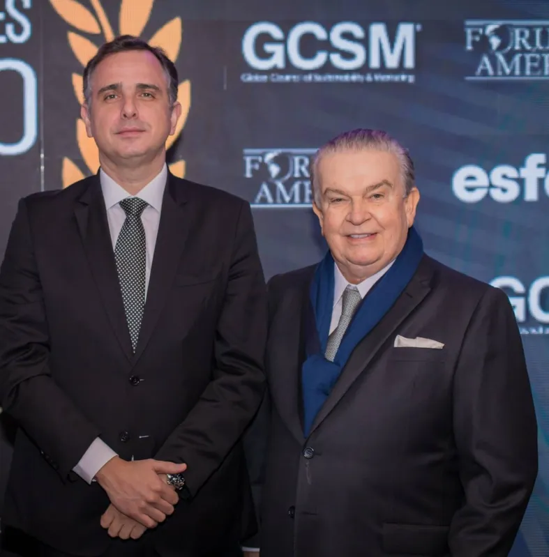 O presidente do senado Rodrigo Pacheco e o industrial homenageado Alfons Gardemann