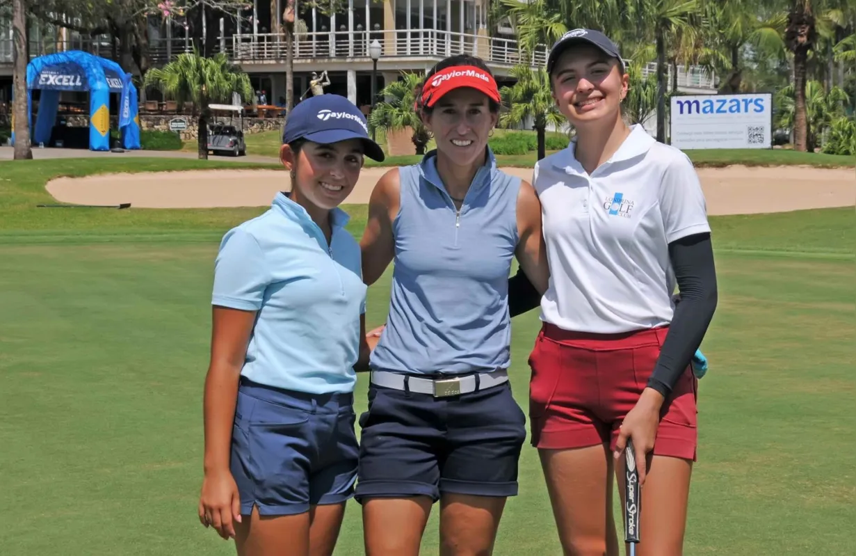Maria Eugenia, do Clube Campestre de Pelotas (RS), Daniela Arantes, do São Fernando Golf Club (São Paulo),  e Ana Helena Cunha, do LGG, no primeiro dia de competição