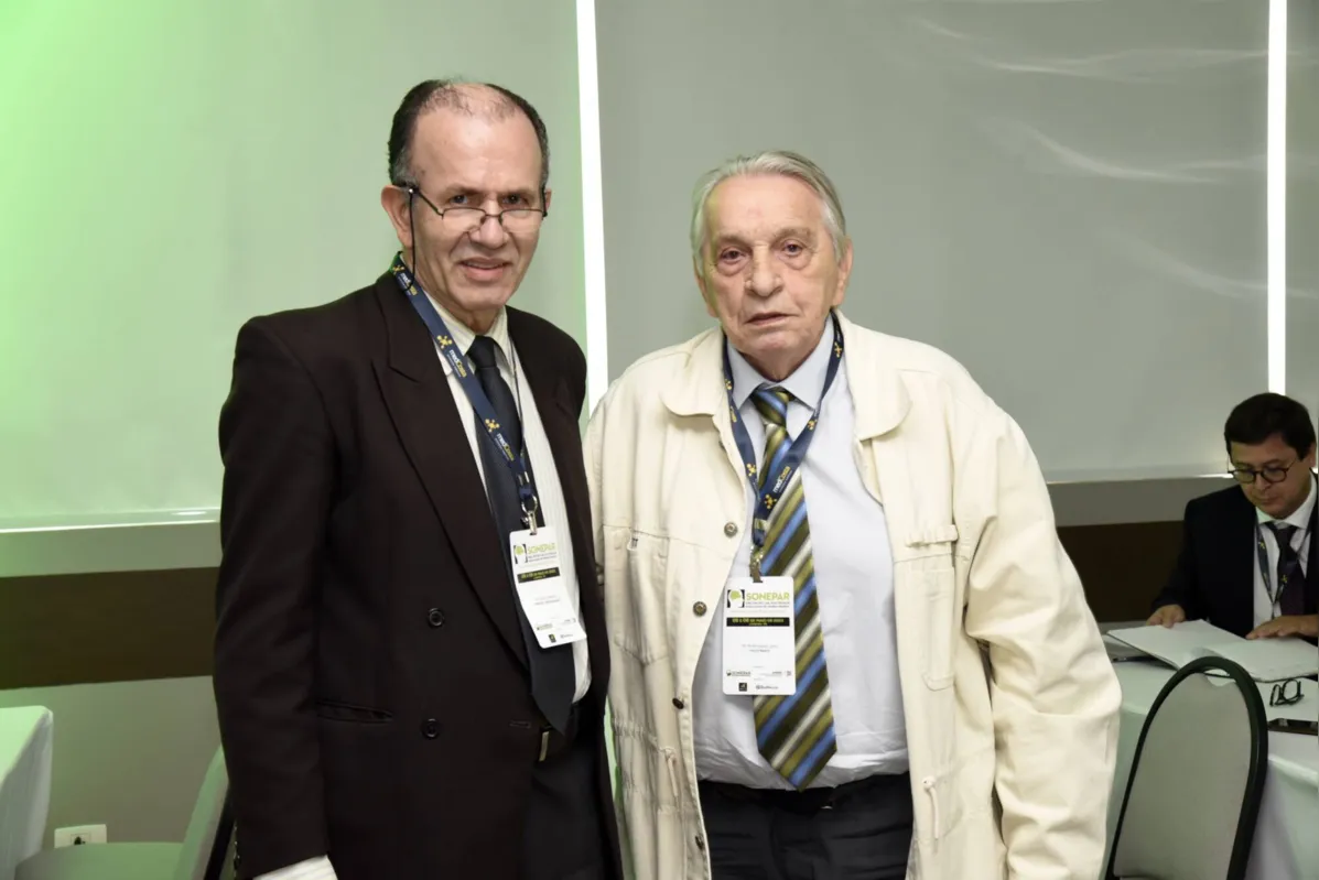 Dr. Adelmo Ferreira com o palestrante Dr.Pedro Garcia Lopes