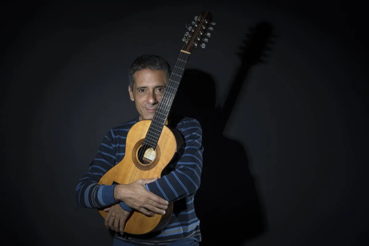 Para Paulo Freire, violeiro e compositor, anúncio distorce o sentido da letra de "Como nossos pais"