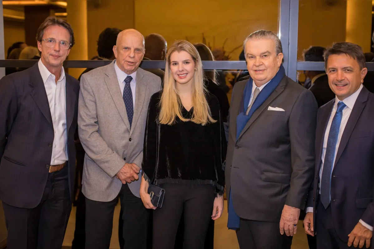 Maurício Eugênio, Adalberto Bueno, a deputada federal Luísa Canziani, Alfons Gardemann e Ricardo Anhesini.