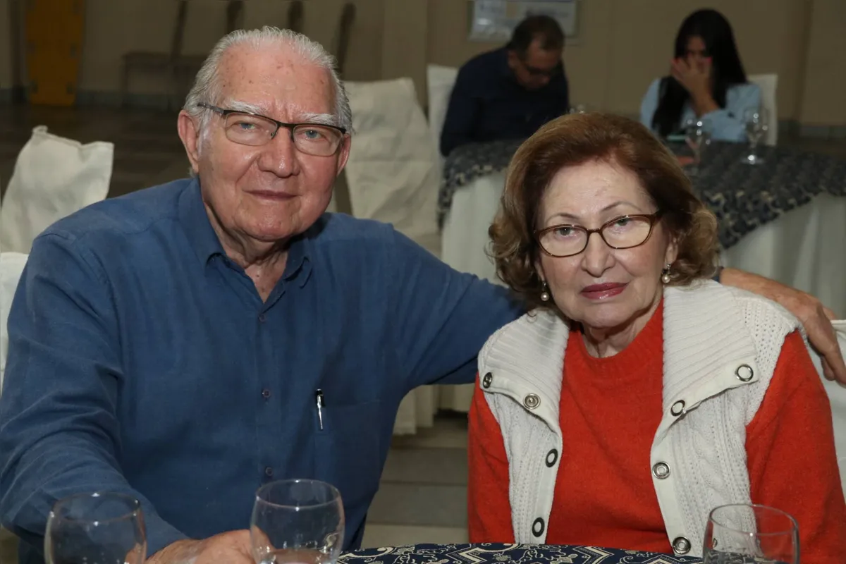 O casal de atuantes rotarianos Maria Helena e Alberto Rapcham