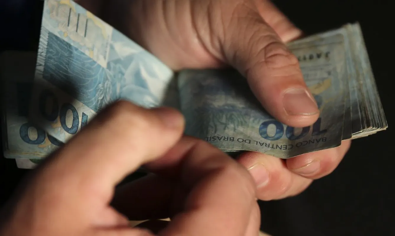 Cerca de 9,8 milhões de famílias receberão mais recursos em junho do que em maio