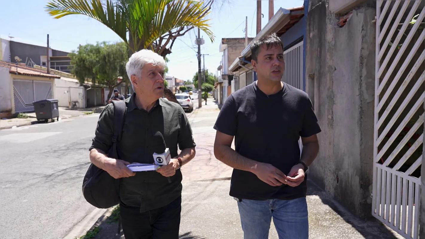 Caco Barcellos diz que aderir ao motorhome foi um acerto porque a chegada da equipe do programa às cidades agora causa mais estardalhaço