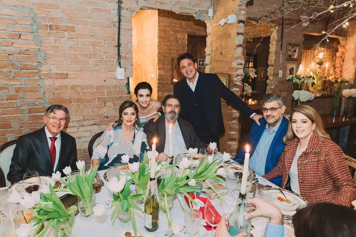 Os noivos com Flavio Zanoni, Eneida e Sérgio Fettback, João Tavares de Lima Filho e Emirene Tavares de Lima