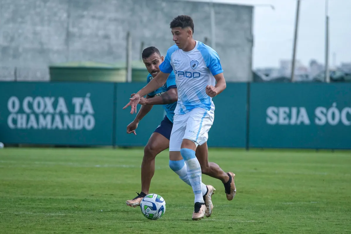 Imagem ilustrativa da imagem Com novidades, Londrina perde jogo-treino para o Coritiba