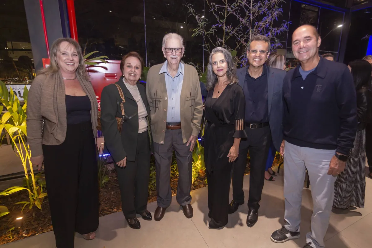 Giselle Albertoni Tristão, Maria do Carmo Accorsi Tristão, Harry Accorsi, Cibele Montosa, Rodolfo Montosa e Marcelo Accorsi