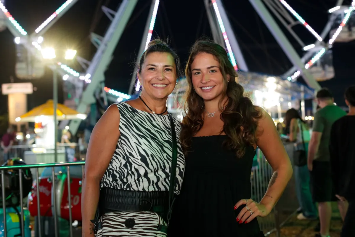 Mariângela e Gabriella Bianchini em giro pelo Parque