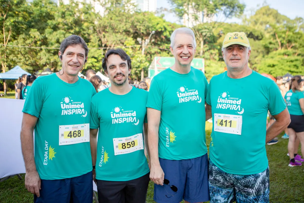 Dr. Antônio Carlos Valezzi, Dr. Lucas Meda Caetano Paraiso, Dr. Ricardo Teixeira Marinho e Dr. Vanderlei Bernardo