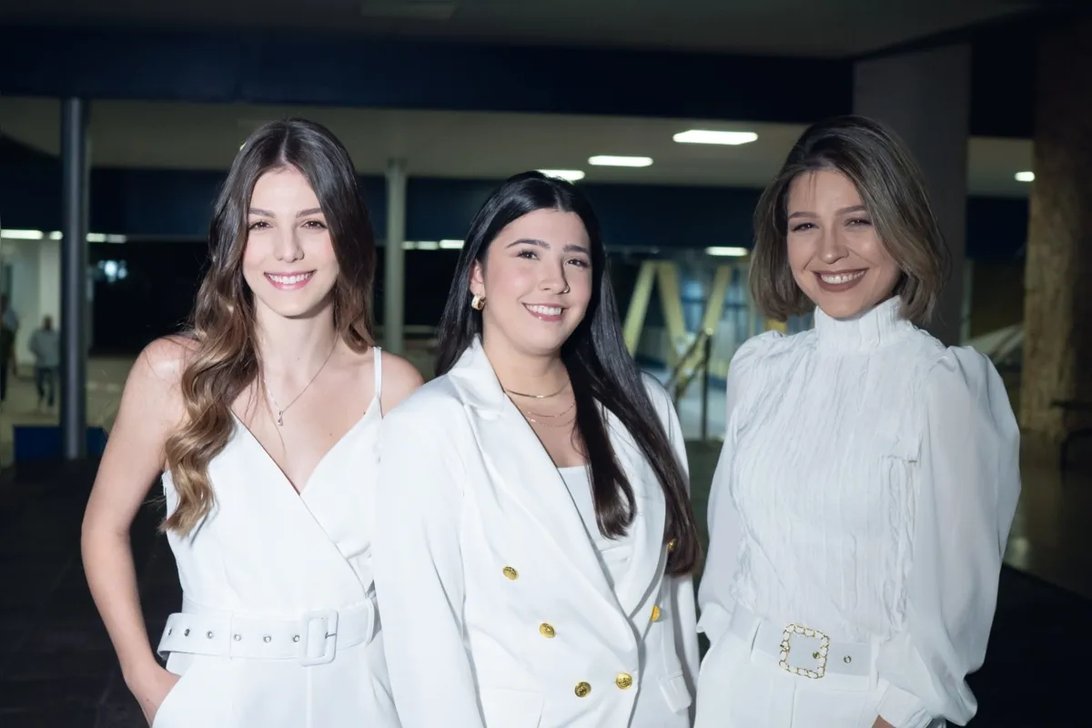 Leticia Negrão Fiori, Luiza Krulewski Antonio e Patrícia Dias de Oliveira