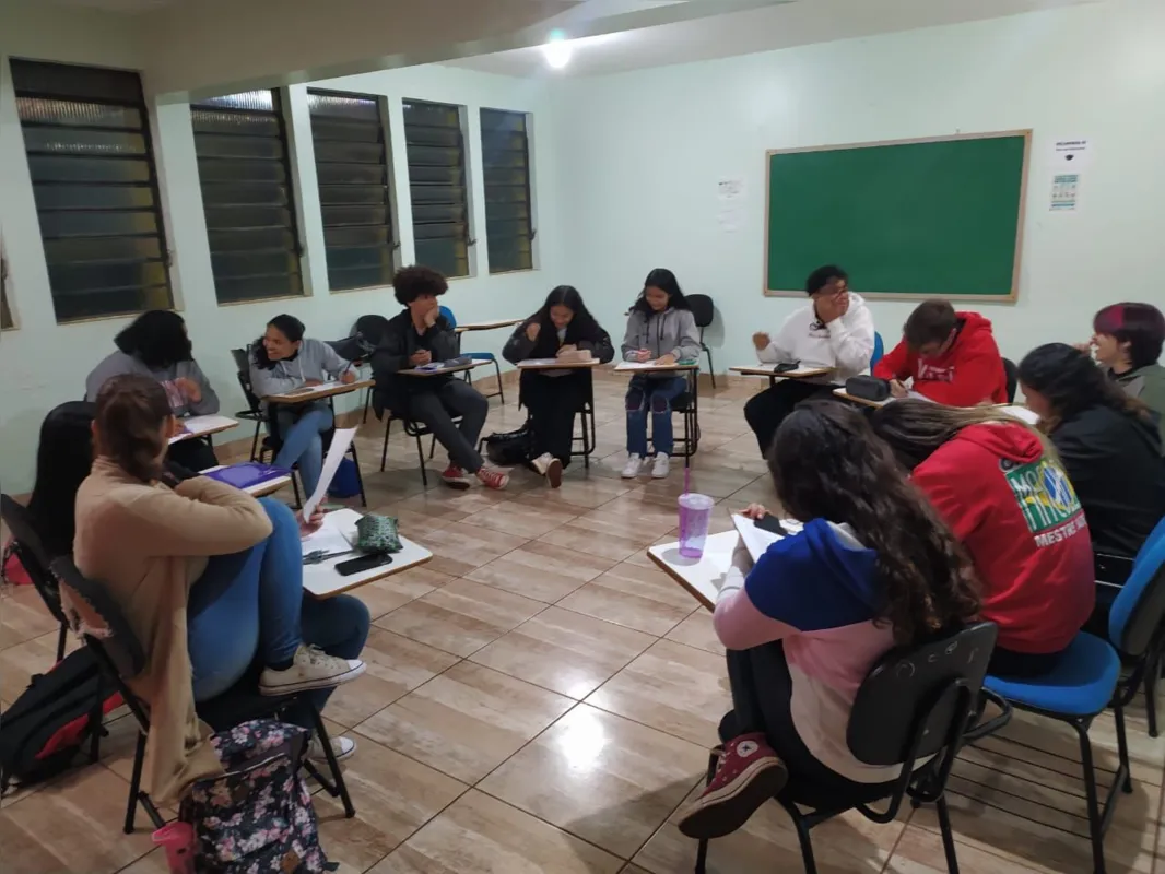 Imagem ilustrativa da imagem Cursinho comunitário comemora 80% de aprovação no vestibular