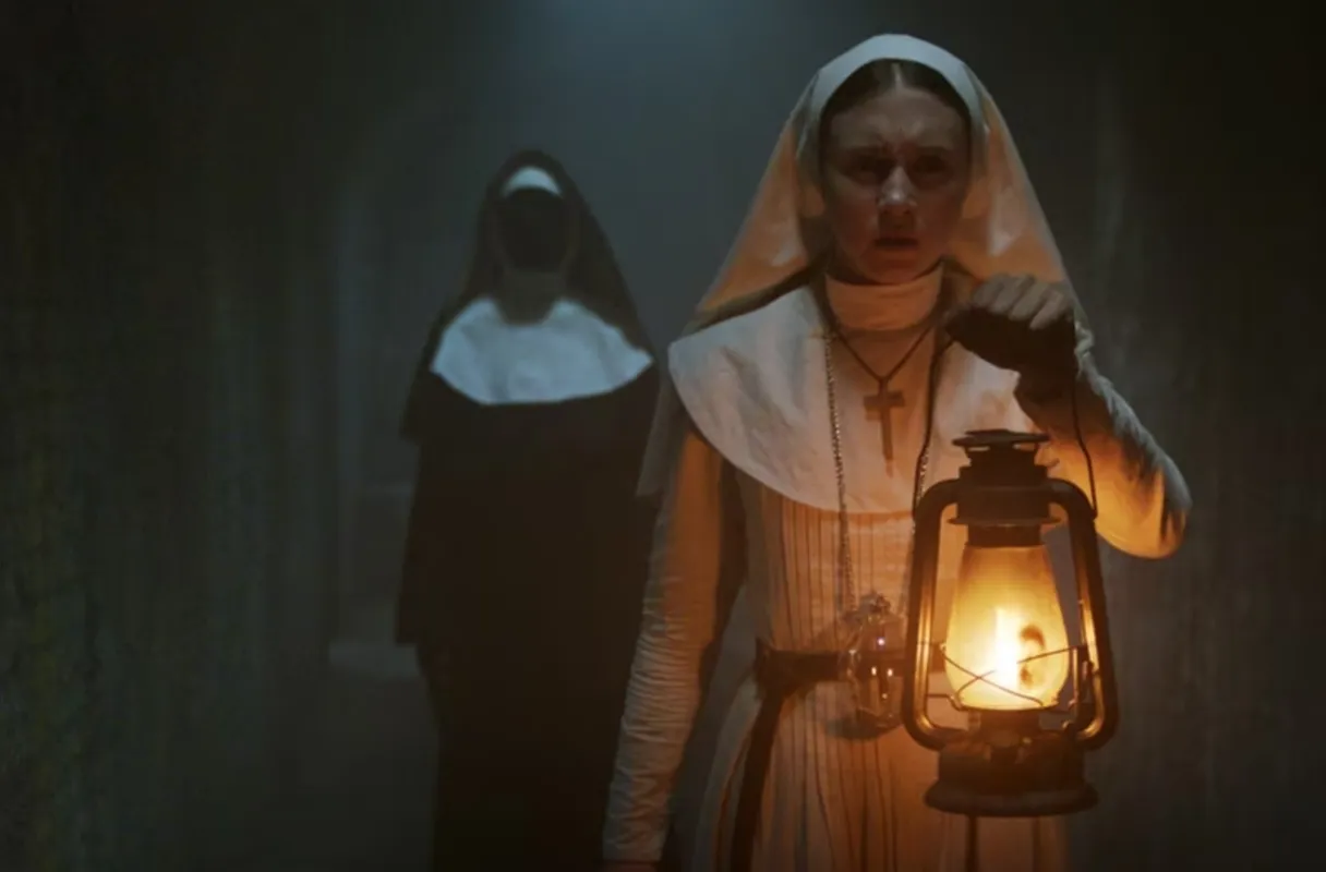 Taissa Farmiga retorna como Irmã Irene em A Freira 2.