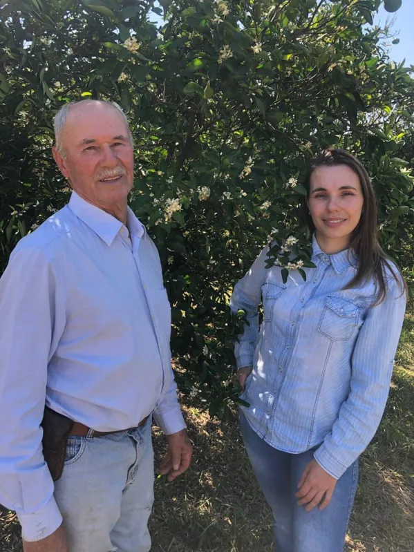 Waldemar Contin e Catarina Contin Gallerani: da atividade leiteira para o pomar de laranja