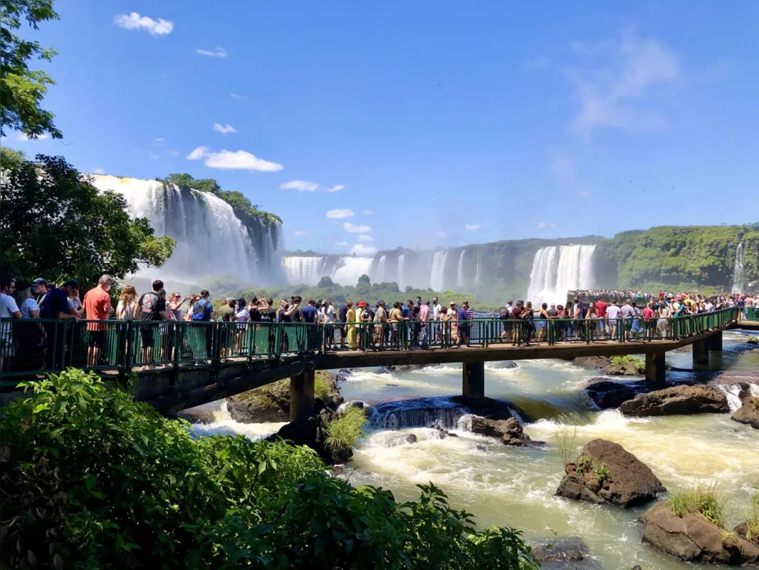 Do montante de R$ 1,5 bilhão a ser investido em Turismo de Foz nos próximos anos, R$ 500 milhões serão investidos em melhorias no Parque Nacional do Iguaçu