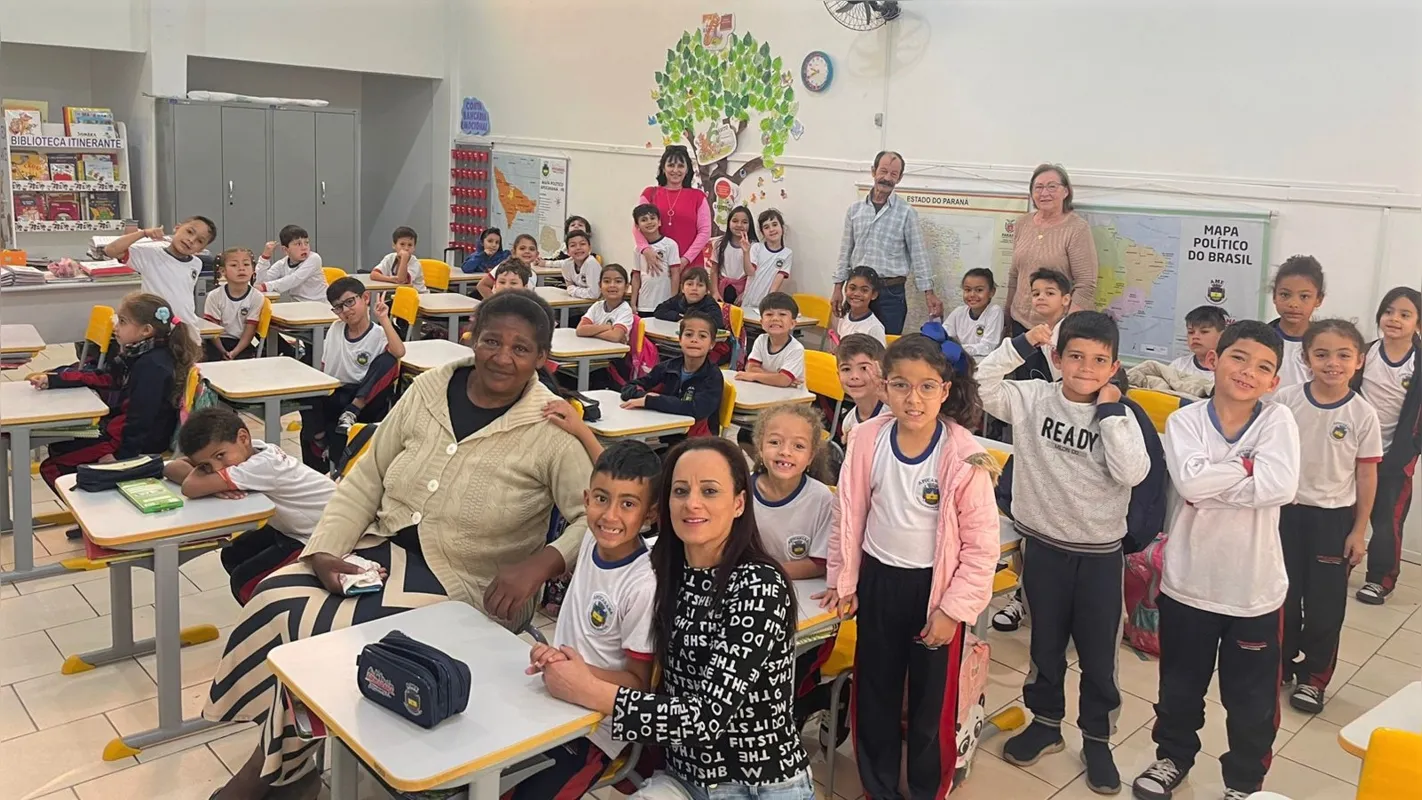 Imagem ilustrativa da imagem Dia dos avós é marcado por homenagens nas escolas de Apucarana