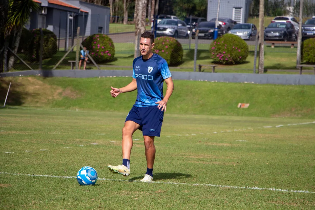 Ausente nas últimas três partidas, Higor Leite está recuperado de lesão e deve ser titular neste sábado em Natal