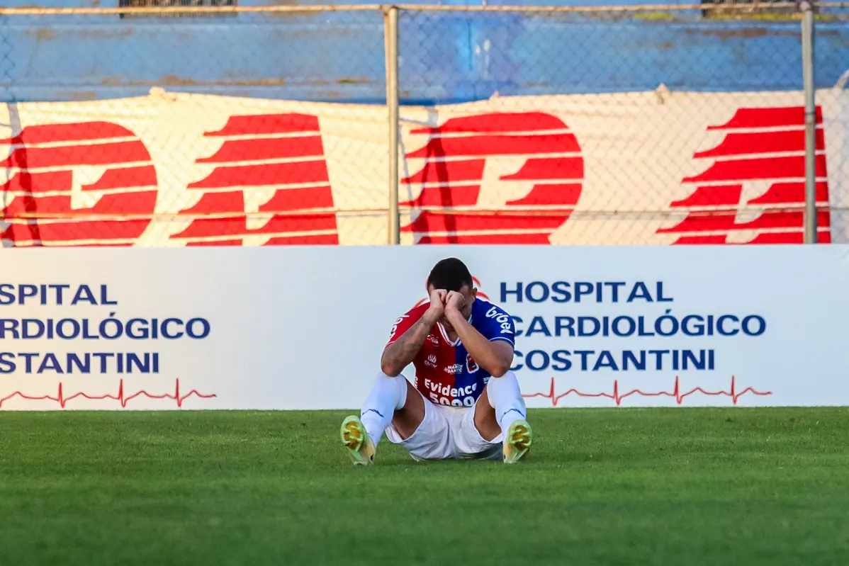 Imagem ilustrativa da imagem Eliminado da Segundona, Paraná fica sem calendário por 10 meses