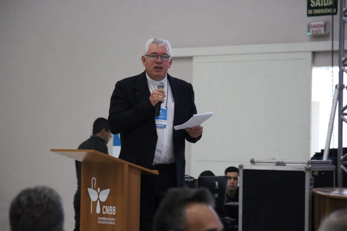 Dom Geremias, Arcebispo de Londrina, discursa na 60ª Assembleia Geral da CNBB, em Aparecida