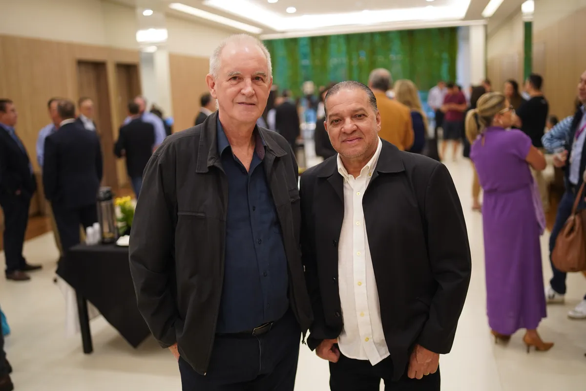 Sociólogo e membro do Fórum Desenvolve Londrina, professor Paulo Bassani, e Valdir Cardoso