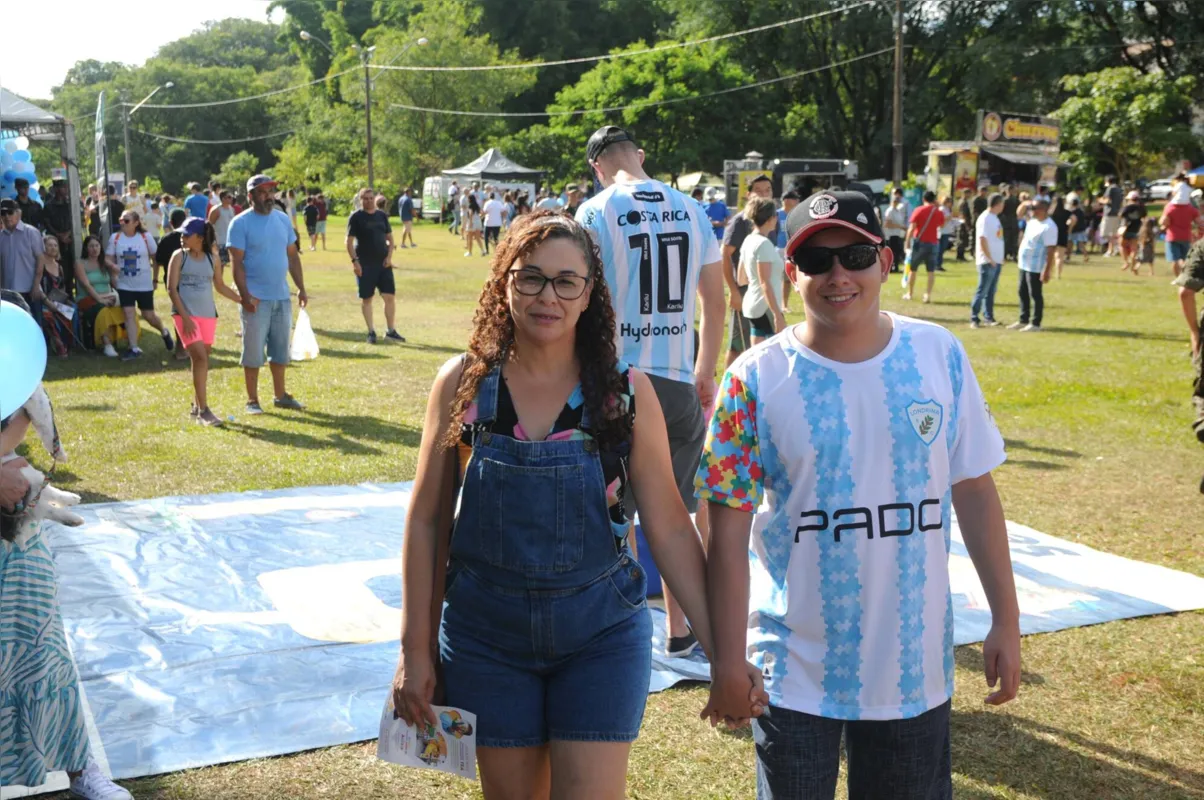 Dulcinéia Lombardi e o filho João Vitor: "Só com conhecimento é que a gente consegue o respeito"