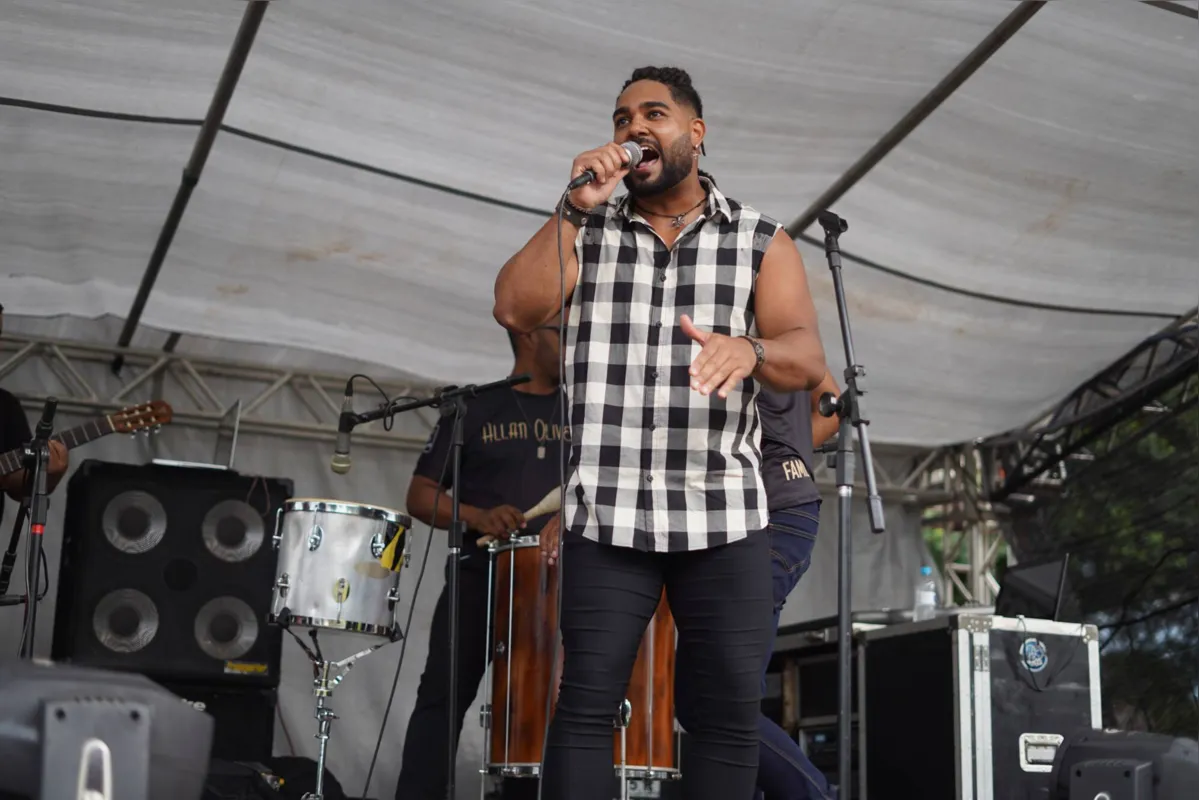 Allan Oliveira leva samba e pagode para o evento no sábado