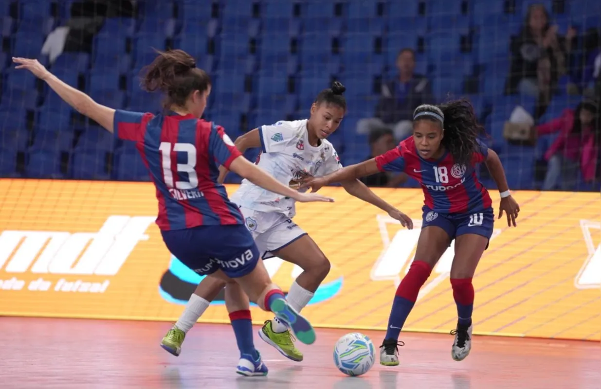 Imagem ilustrativa da imagem LEC estreia com vitória na Copa Mundo do Futsal Feminino
