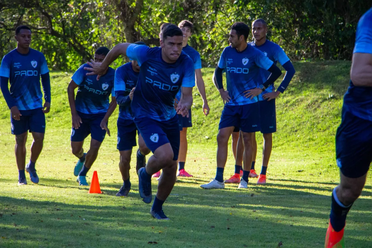 O lateral Lauan, do sub-20, pode ser uma aposta do técnico PC Gusmão para o jogo de hoje contra o Juventude, que vem ao Café com o veterano Nenê e ex-jogadores do LEC