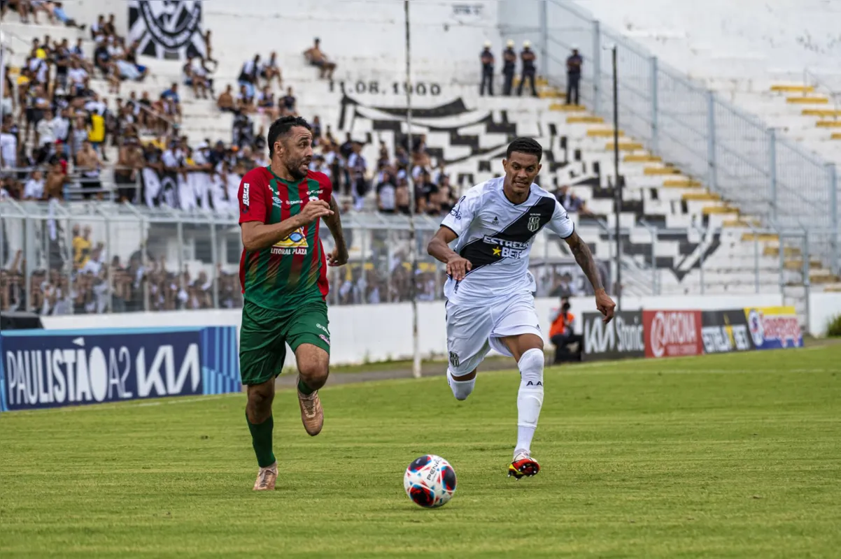 Camisa 9: o centroavante Caio Mancha marcou oito gols pela Portuguesa Santista na série A2 do Campeonato Paulista