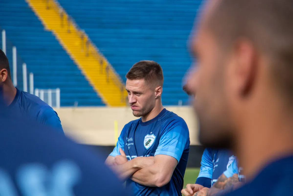 O mais novo reforço do LEC, o meia Ariel, participou do treinamento na tarde desta quinta-feira, no estádio do Café
