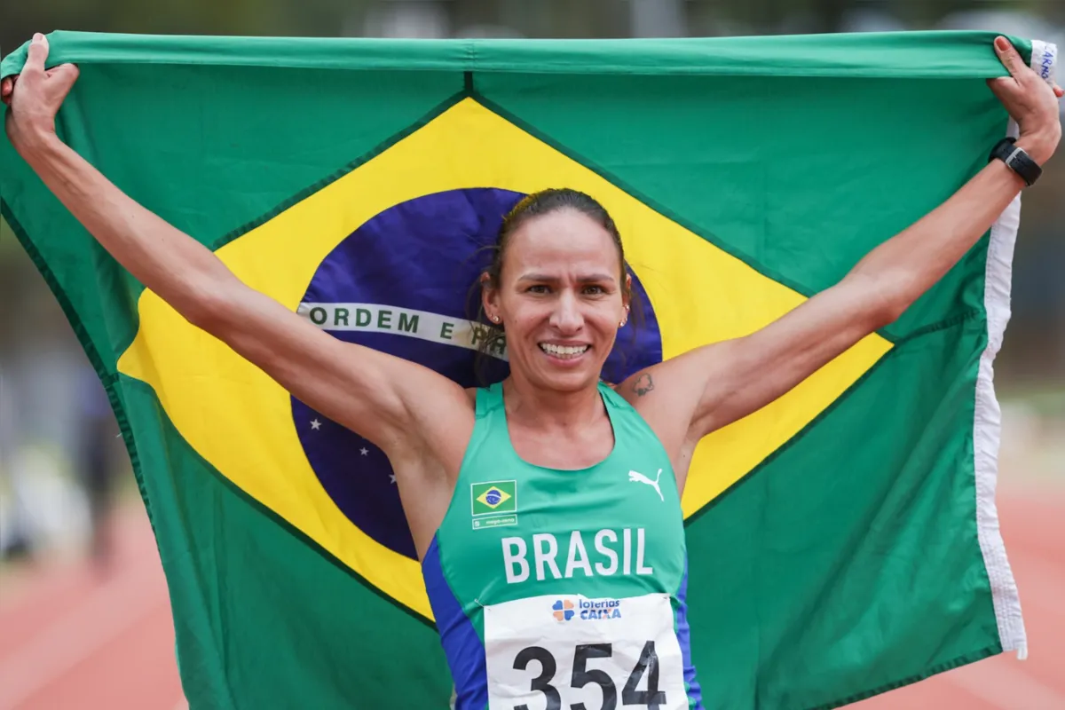 Tatiane Raquel Silva alcançou o tricampeonato sul-americano nos 3000 metros com obstáculos