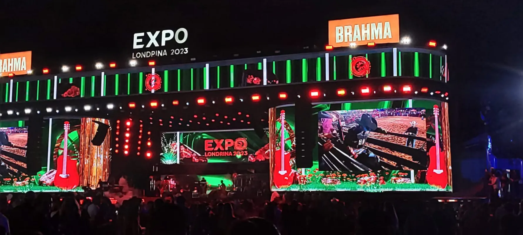 Palco com nova estrutura agradou ao público pela proximidade com os artistas e o design para grandes shows