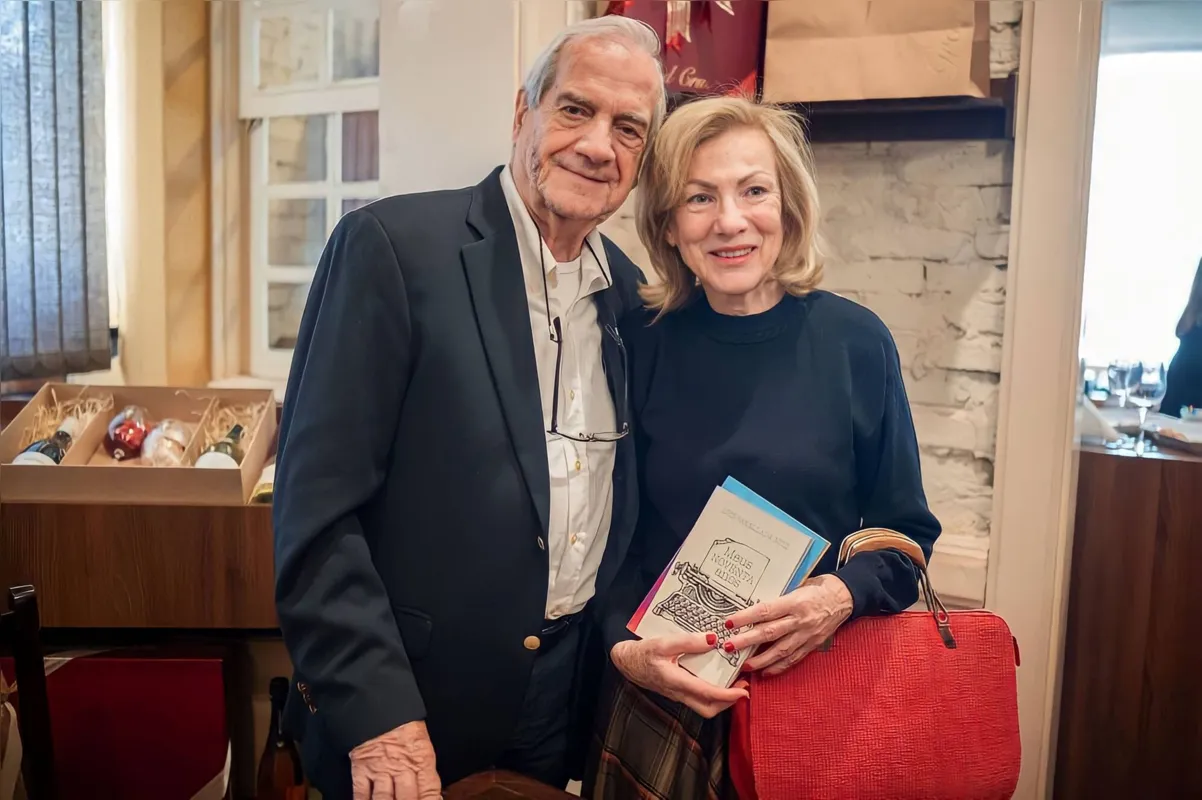 Com a presidente da Academia de Letras de Londrina, Ludmila Kloczak