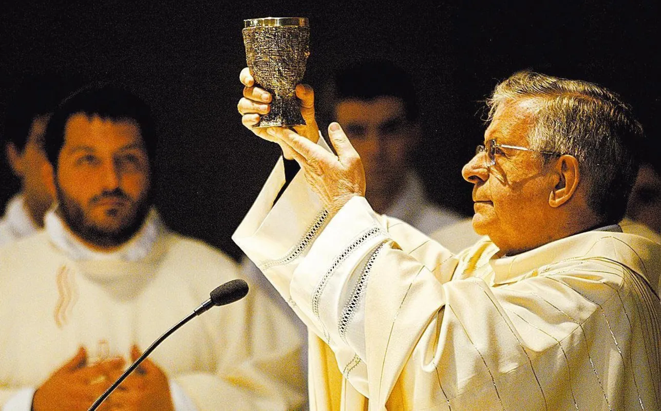 Dom Geraldo Majella  durante o conclave que elegeu o sucessor do papa João Paulo 2º