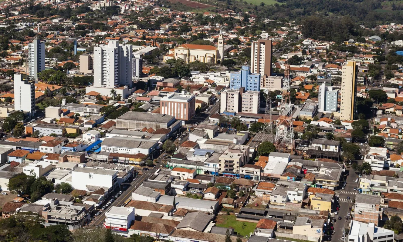 Rolândia recebeu dois alertas do TCE em 2021, também por ter atingido 90% do permitido, 
mas diz que adequou os gastos; prefeitura informou que não recebeu mais notificações
