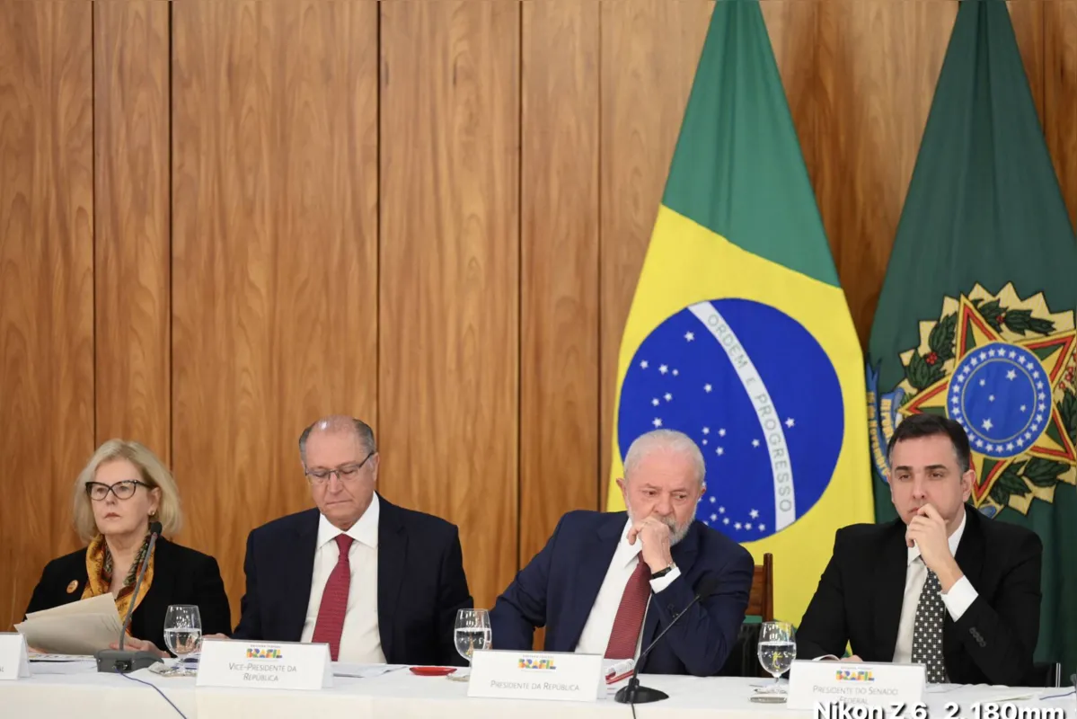"O fato novo é que invadiram um lugar que para nós era tomado como um lugar de segurança", disse Lula