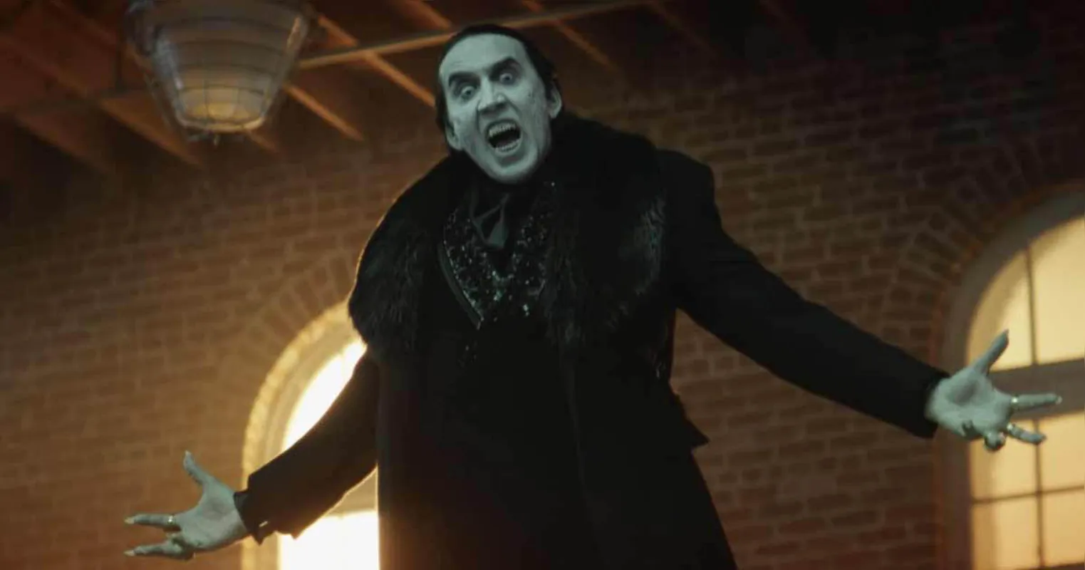 O Drácula de Nicolas Cage é a única grande recompensa de um filme que também faz uso eficiente do gore (explicitude gráfica do horror e da violência) para oferecer uma das versões mais sangrentas do personagem
