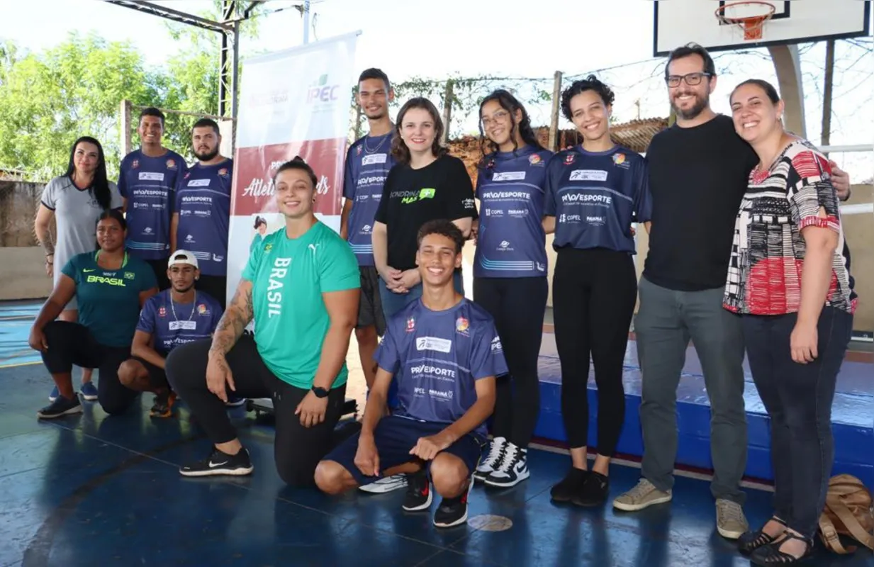 Lançamento do projeto Atletismo kids na  Escola Municipal Professor Carlos Zewe Coimbra