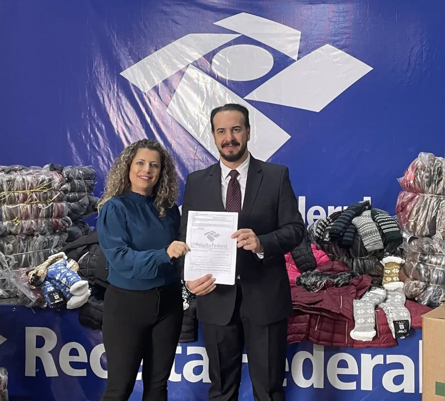 Imagem ilustrativa da imagem Receita Federal doa 353 kg de roupas para Assistência Social de Londrina