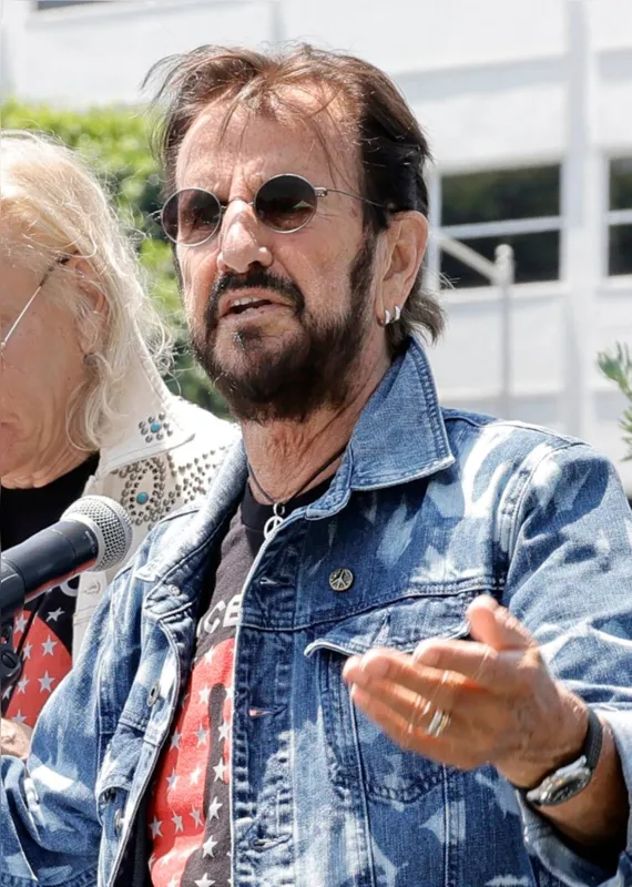 Ringo Starr descarta papel de IA em nova música dos Beatles