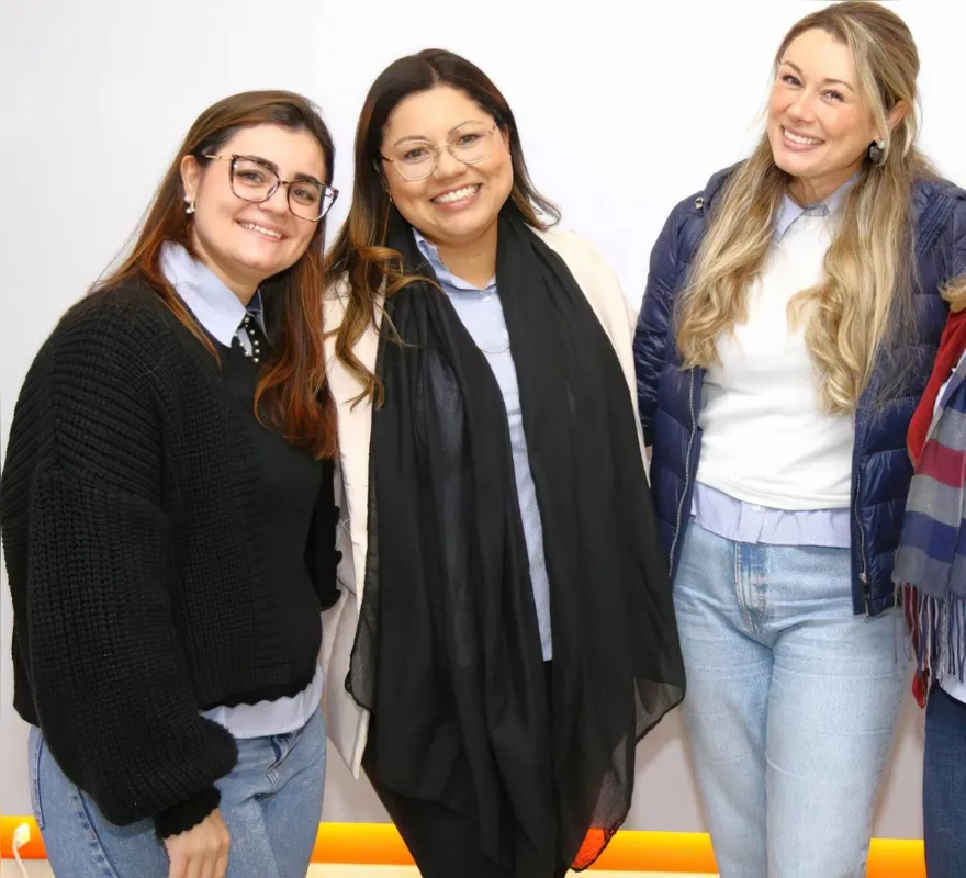 Franciele Guassu, Aline Mary de Souza e Katiucia Montalvão Emerick