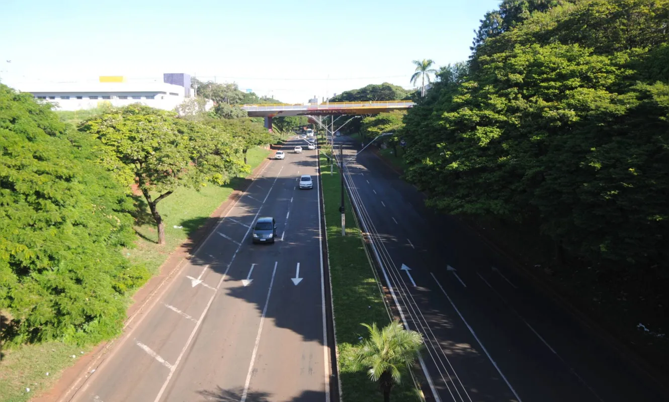 Popularmente conhecida pelo nome de Via Expressa, a Dez de Dezembro foi inaugurada em 1977
