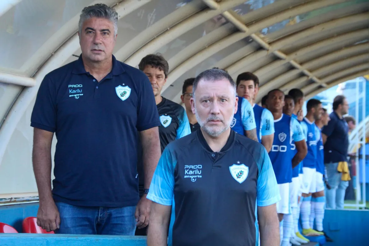 Imagem ilustrativa da imagem Sem clima, Gallo é demitido após cinco jogos pela Série B