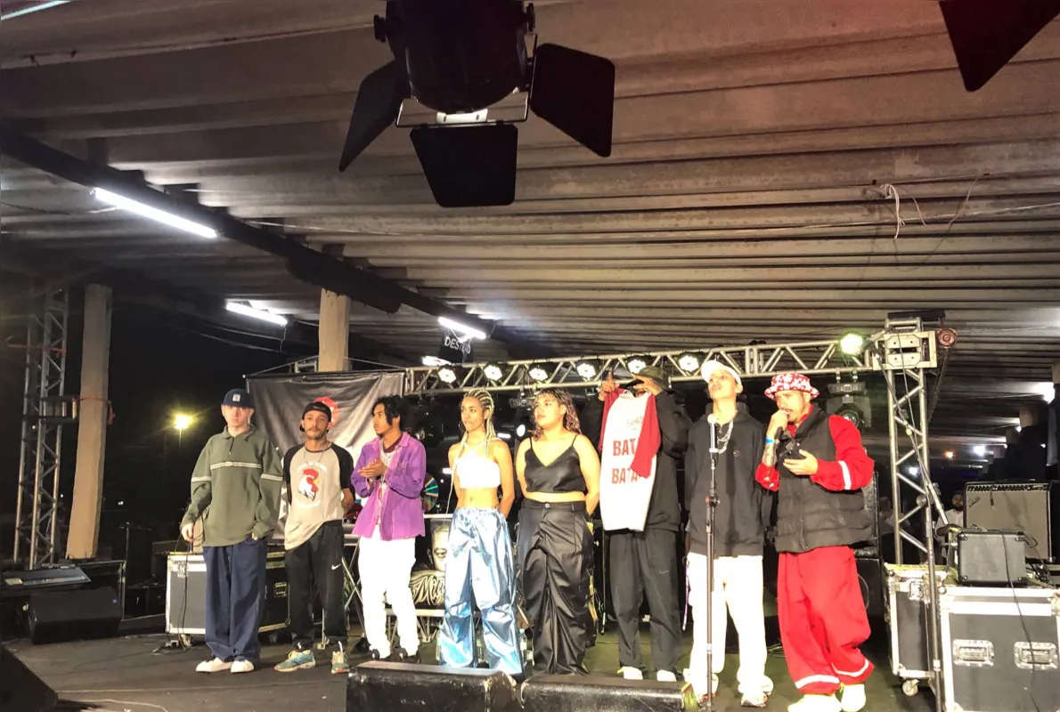 Participantes da batalha de rima, no Palco SommoS Estrella Galicia