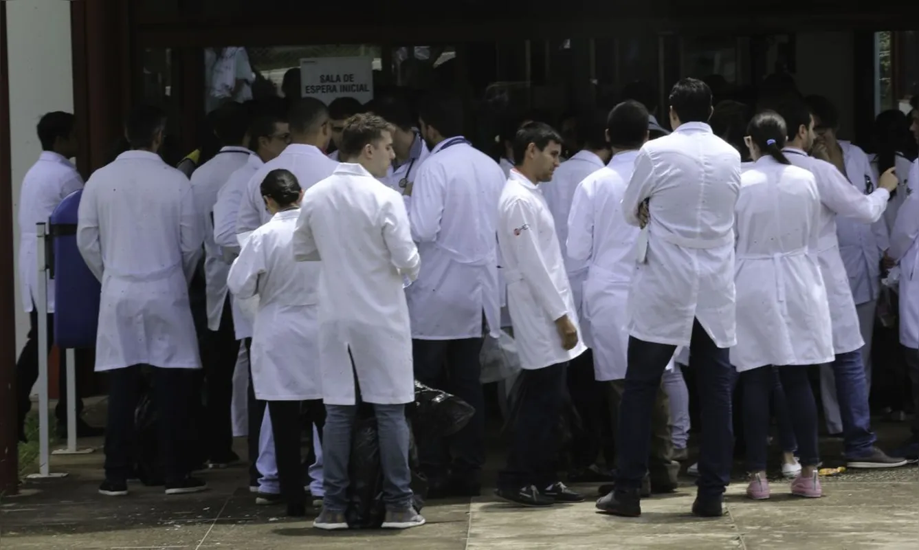 Atualmente mais de 8 mil médicos atuam no programa e o edital aberto agora é para recompor vagas ociosas dos últimos quatro anos
