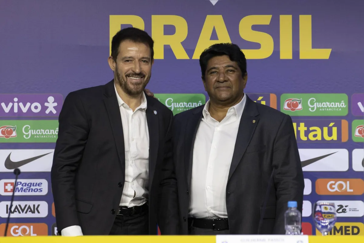 O técnico Ramon Menezes, da seleção sub 20, e  o presidente da CBF, Ednaldo  Rodrigues, a quem caberá escolher novo treinador da seleção principal após a saída de Tite