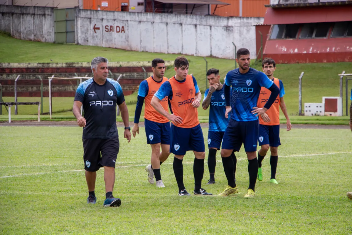 O Tubarão é grande demais para ser tratado com olhares medíocres