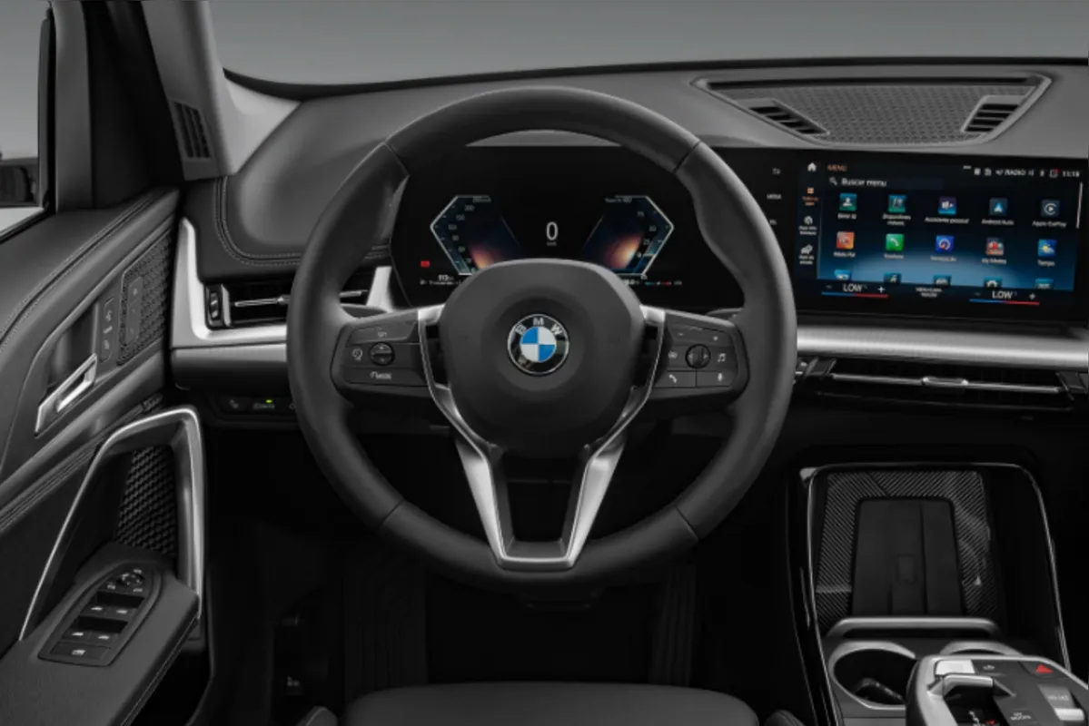 Imagem ilustrativa da imagem Vamos dar uma voltinha? FOLHA leva BMW X1 para as ruas de Londrina