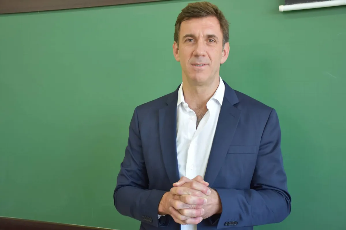 Jean-Marc Lafay,  pró-reitor de Graduação e Educação Profissional da UTFPR: "Esse é um momento importante de troca com a presença dos candidatos no campus"