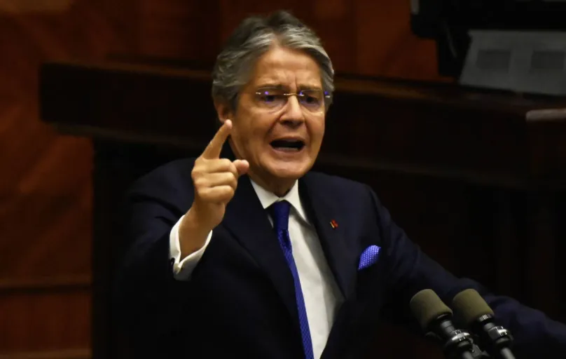 Ao optar por dissolver a Assembleia, Lasso pode governar por decreto por até seis meses, de acordo com a Constituição do Equador