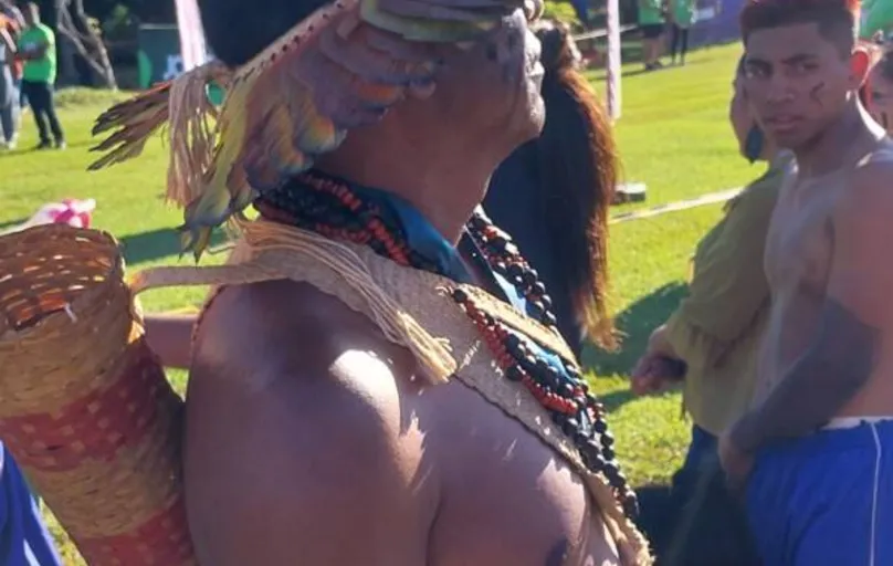 Indígenas mostraram a força da sua cultura nas roupas e ornamentos